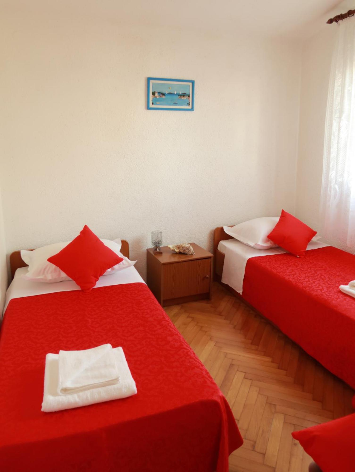Apartments Ivanka Trogir Exterior foto