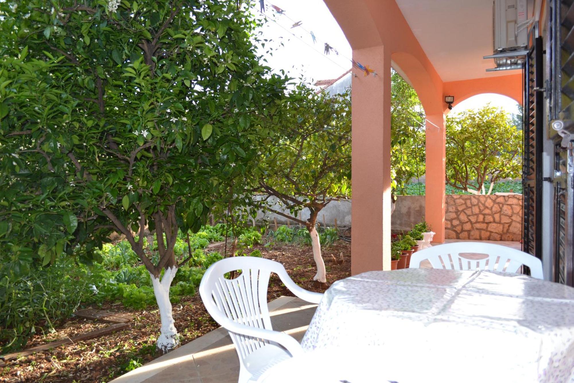 Apartments Ivanka Trogir Exterior foto